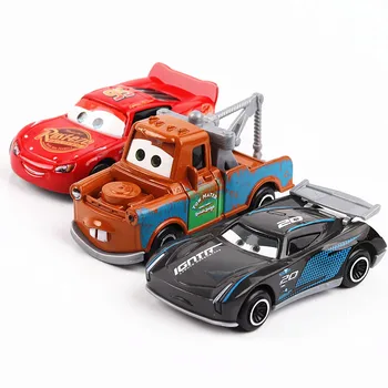 7Pcs/set Disney Pixar Cars 3 Žaibas McQueen Jackson Audra Mater Sally Karaliaus 1:55 Diecast Metalo Lydinio Automobilių modeliai rinkinys Dovanų