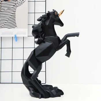 WU CHEN ILGAI Geometrinis Vienaragis Meno Skulptūra Origami Gyvūnų White/Black Horse Statulėlės Dervos Meno ir Amatų Namų Puošybai R1727