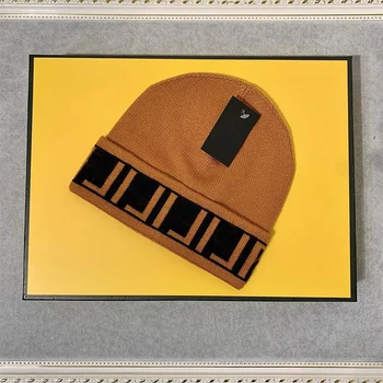 Naujas 2021 m. rudens-žiemos mados, vyrai ir moterys, vaikai aukštos kokybės prekės laiško stiliaus megzti vilnos kepurės šiltas pledas kepurės dydis 55-58cm