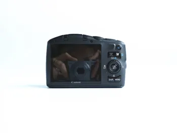 NAUDOTAS Canon PowerShot SX130IS 12.1 MP Skaitmeninis Fotoaparatas su 12x Plataus Kampo Optinis Vaizdo Stabilizuotas Zoom su 3.0-Colių LCD ekranas