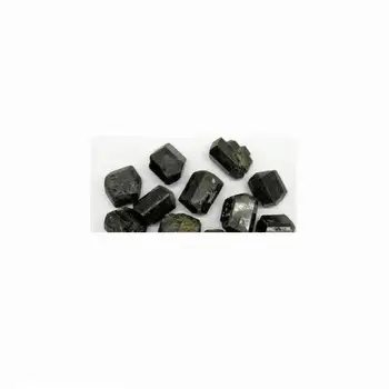 Creatulote juodas turmalinas, žaliavos rūdos, 15 vnt., 1,5-2 cm, apdaila, natūralus akmenys ir mineralai