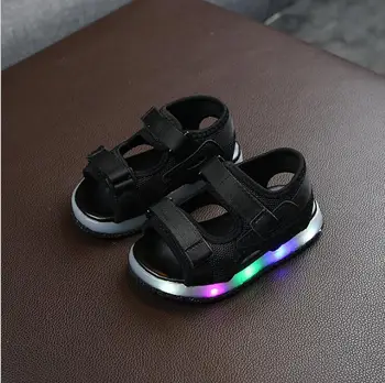 2020 naujas vasaros LED šviesos batai, sandalai vaikus berniukų ir mergaičių mados sandalai vaikus kūdikių šviesos batai sportbačiai