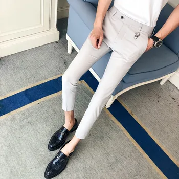 2019 naujas pinstripe kelnės vyrams korėjos versija savęs auginimo ruožas plonas kojų kelnės plaukų stilistas stora montavimo kelnių