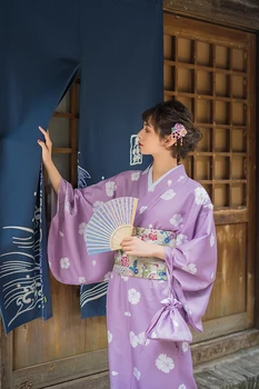 Moterų Yukata Tradicinis Japonijos Kimono Skraiste Fotografijos Suknelė Cosplay Kostiumų violetinės Spalvos gėlių Spaudinių Derliaus Clothin