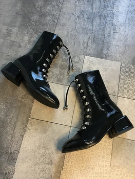 Moterų batai batai 2019 m. rudenį naujų nėriniai su lakinės odos batus pusėje zip mados batai