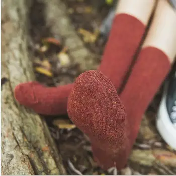 Moteris rudens-žiemos vilna tirštėti šiltos kojinės vientisos spalvos šonkaulio prarasti sukrauti atsitiktinis derliaus kvėpuojantis kojinės kojinės