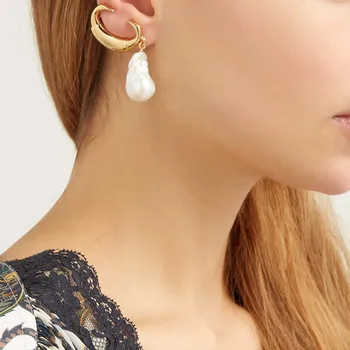Dizaineris formos perlų pakabukas iš žalvario metalo didelių C raidė, auskarai moterims
