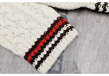 Prabangos Dizaineris Prekės Megzti Megztinis Moterims V Kaklo Pasukti Smėlio Purus Megzti susagstomi megztiniai Megztinis