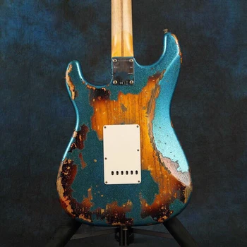 Mėlyna spalva Relikvijos Elektrinė Gitara,balta pickguard,aukštos kokybės paėmimas. Relikvijos klevas fingerboard.6 įgėlimo guitarra