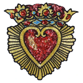 Siuvinėjimo siūti ant raudonos ir aukso Karūna meilės pleistras audinio aplikacijos drabužių apdaila, taisymas skylių širdies siuvinėtos aplikacijos