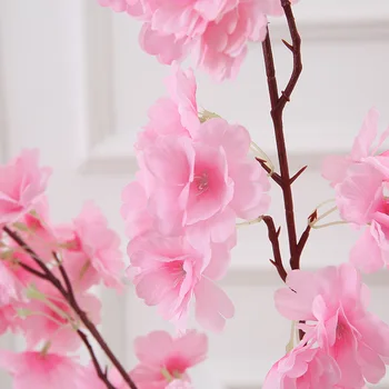 Pranešk apie netikrą Vyšnių Žiedų Gėlių Filialas Begonia Sakura Medžio Kamienas Renginys 