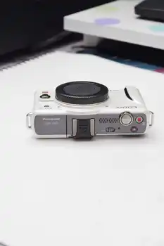 NAUDOTI,Panasonic GF2 12.1 MP Skaitmeninė vaizdo Kamera su 3 colių LCD(BE OBJEKTYVO AR OBJEKTYVO)