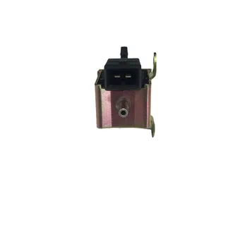 Passat B5 Bora solenoid valve elektromagnetinio vakuumo reguliatorius aukštos kokybės Automobilių reikmenys 026 906 283 H / J