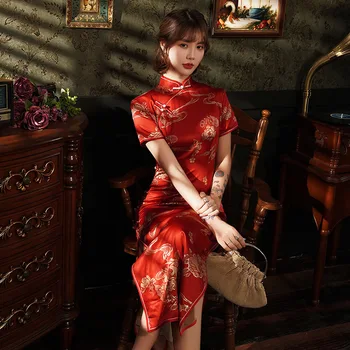Pavasario raudona Ilgai Cheongsam Naujovė Kinų stiliaus Suknelė Moterų Atlasas Qipao Slim Šalis Suknelės Rankų darbo Mygtuką Vestido Dydis S-4XL