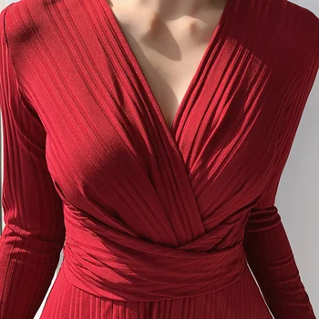 Raudonos Suknelės Moteris Naują Atvykimo V-Kaklo-Line Elegantiškas ilgomis Rankovėmis Šalies Žiemos Megzti Vestidos Mujer Invierno 2021 su Diržu